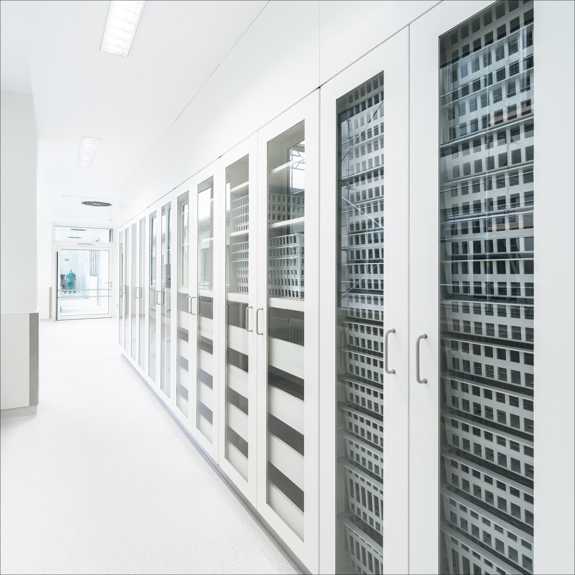 Einbauschrank mit einer oder zwei Flügeltüren - HT Group Onlineshop