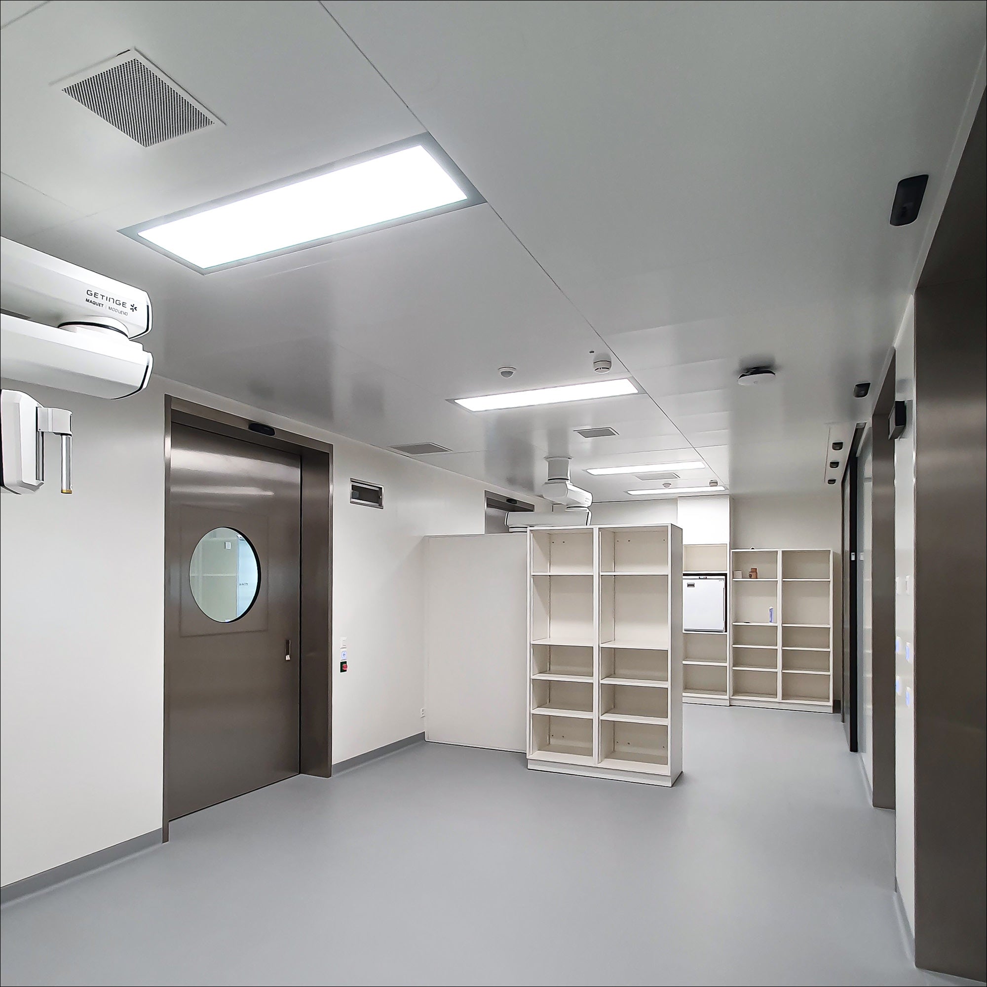 Hochschrank offen - HT Group Onlineshop