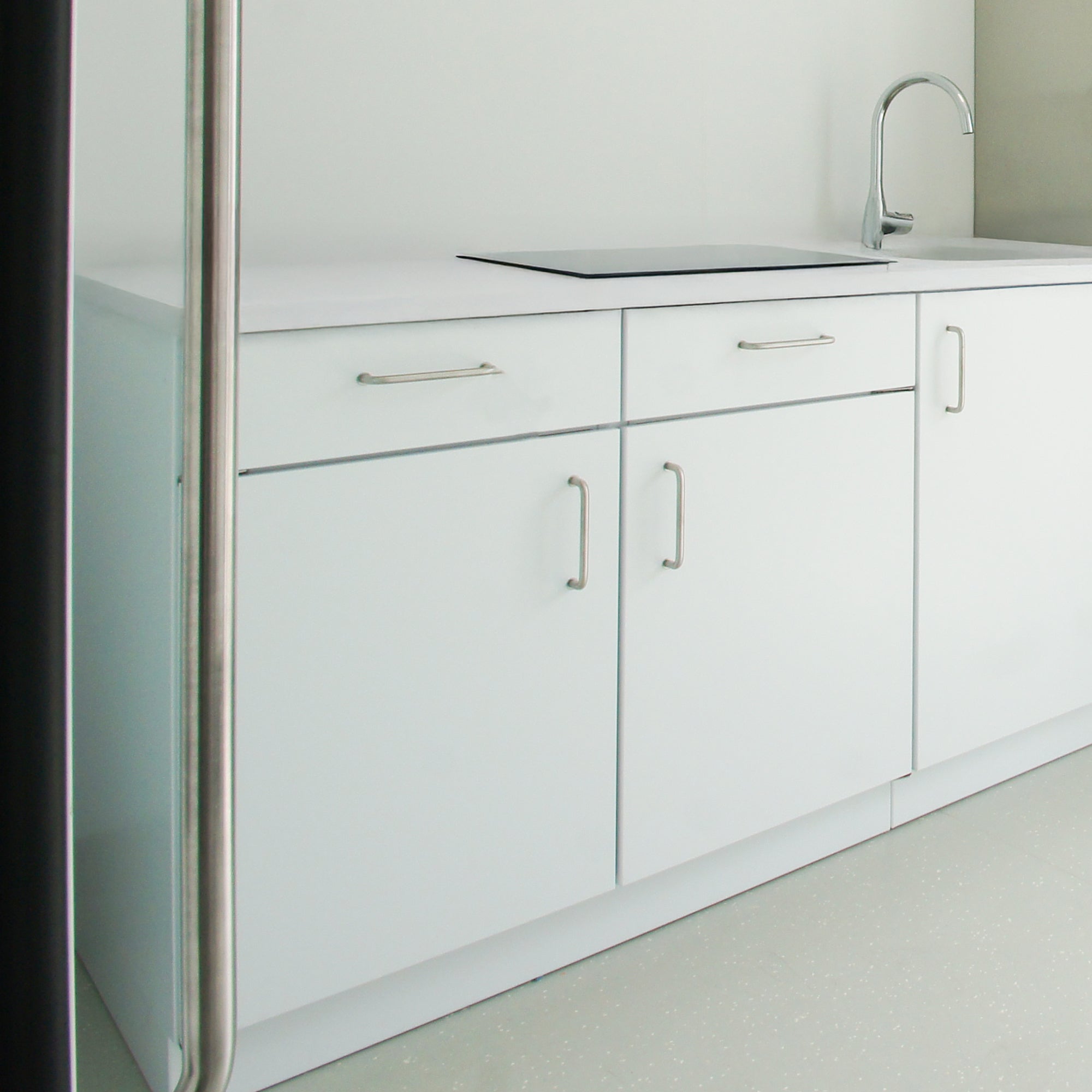 Unterbauschrank mit ein oder zwei Schubladen und ein oder zwei Flügeltüren - HT Group Onlineshop